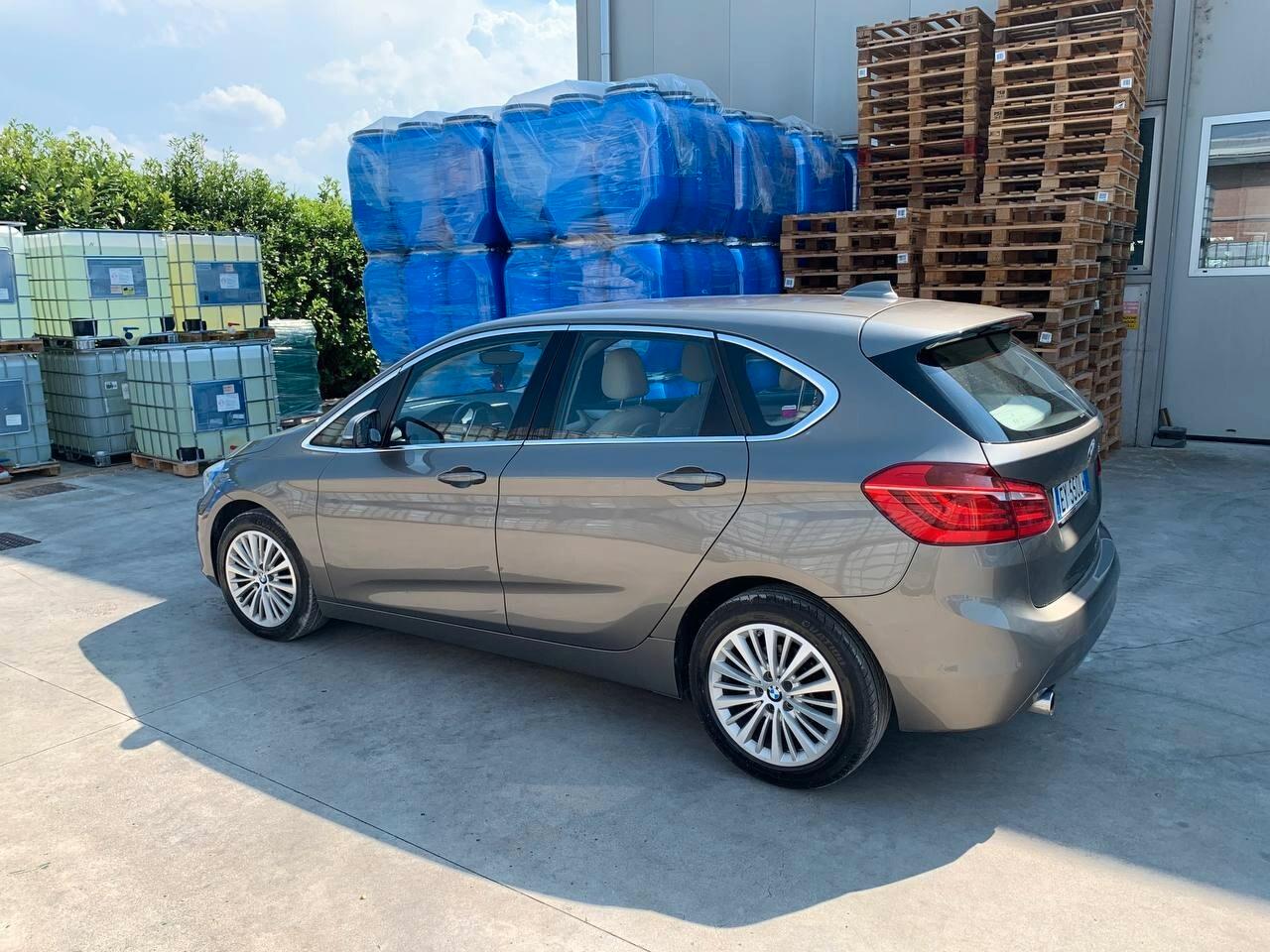 Bmw 2er Active Tourer 218d Active Tourer Luxury