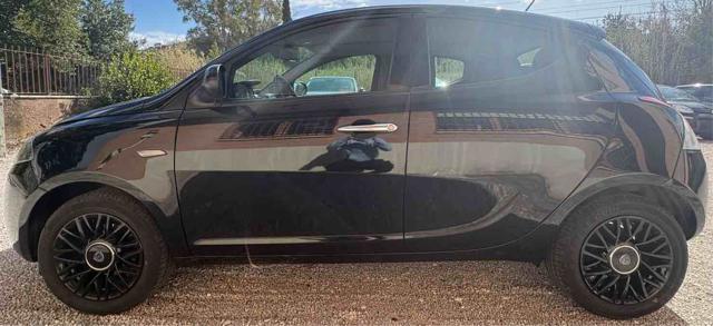 LANCIA Ypsilon 1.0 FireFly 5 porte S&S Hybrid Gold