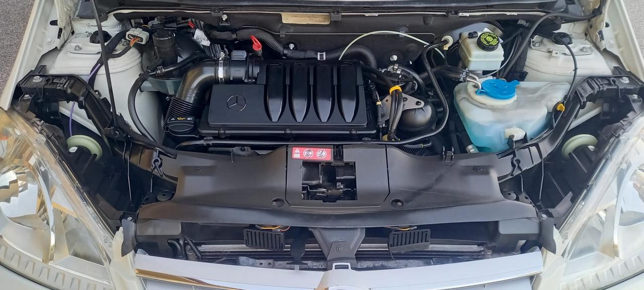 Mercedes-Benz Classe A 180 CDI All. Avantgarde Diesel cc. 1.9 CV. 109 Cambio Automatico 5 Porte 5 Posti Euro 5 Utilizzabile anche per i Neopatentati.