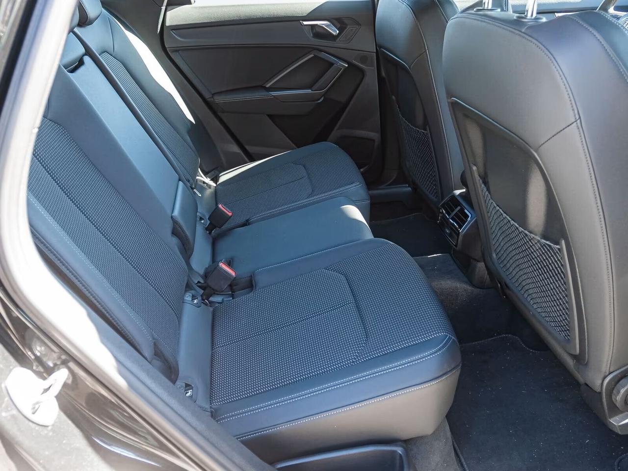 Audi Q3 35 TDI S line edition 150cv