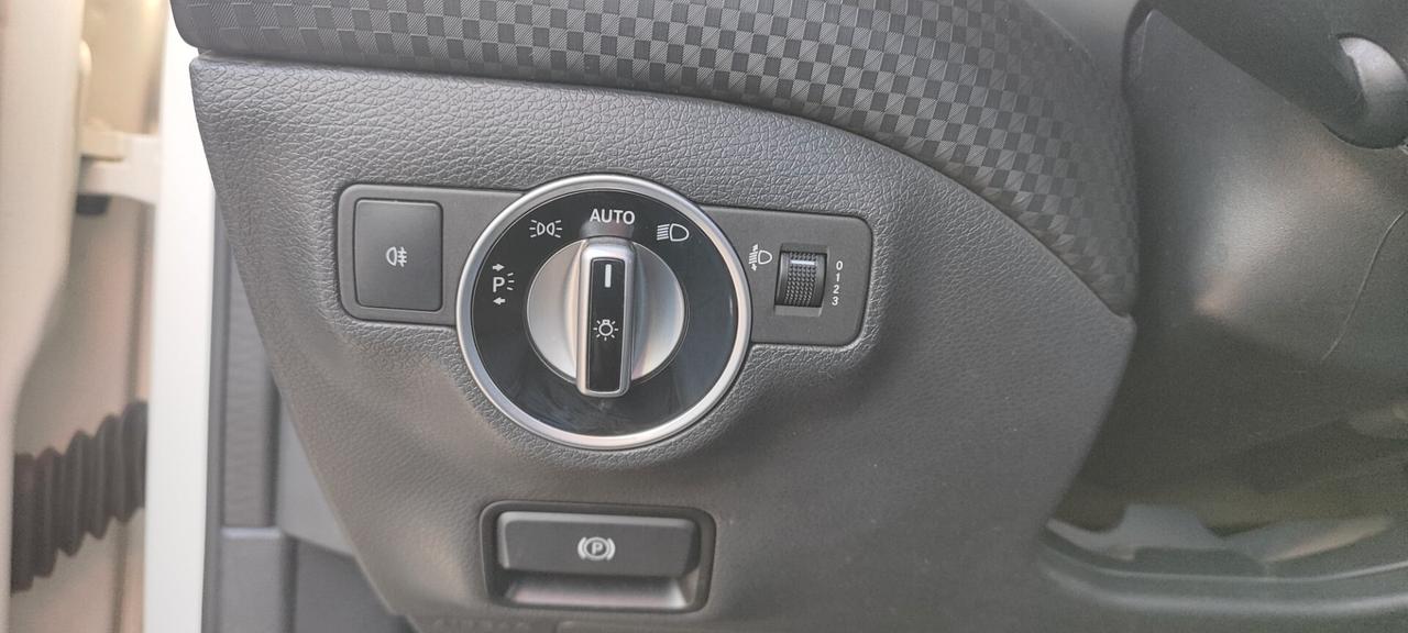 Mercedes-benz A 200 d Automatic Premium