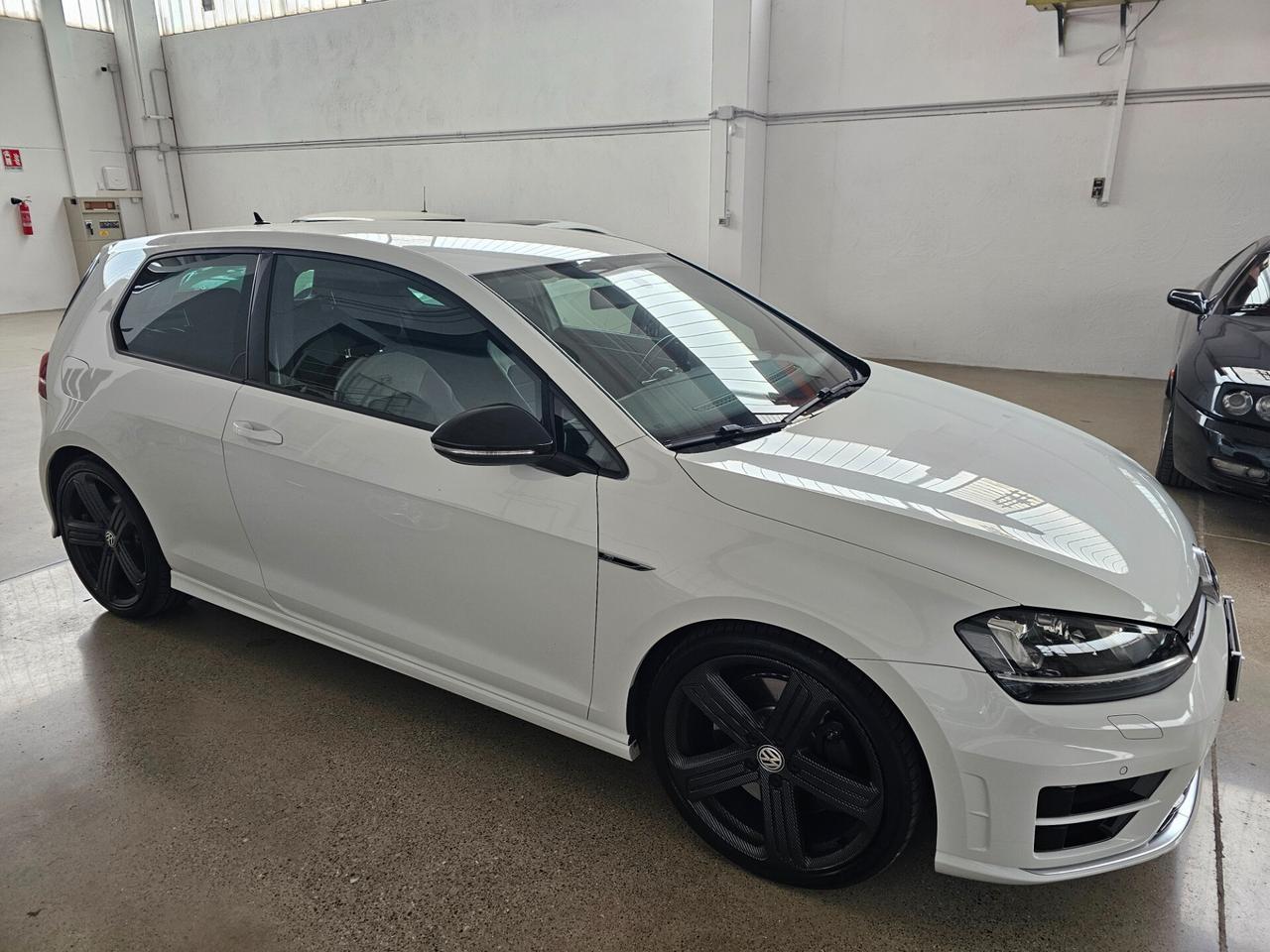 Volkswagen Golf R 2.0 3p.