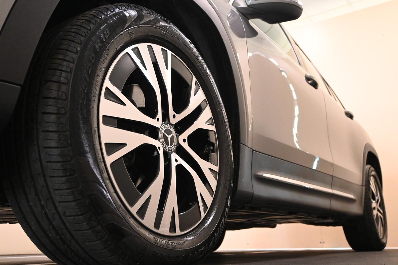 MERCEDES GLB (X247) GLB 180 d Automati...