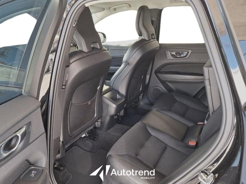 Volvo XC60 B4 197+14 CV AWD M-Hybrid Diesel Automatica Momentum