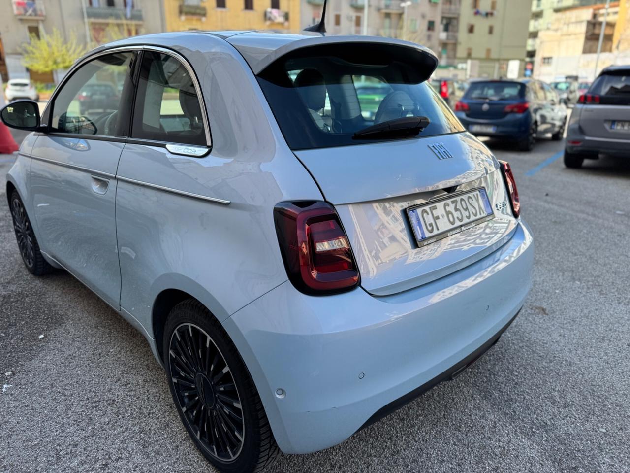 Fiat 500 La Prima Berlina 42 kWh
