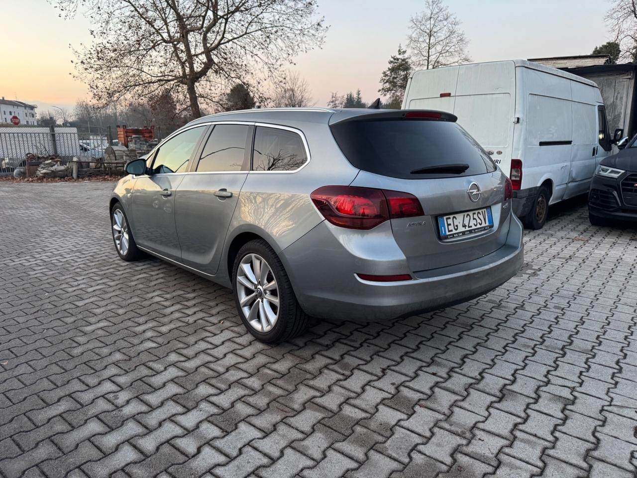 Opel Astra 1.7 CDTI 125CV Sports Tourer Cosmo