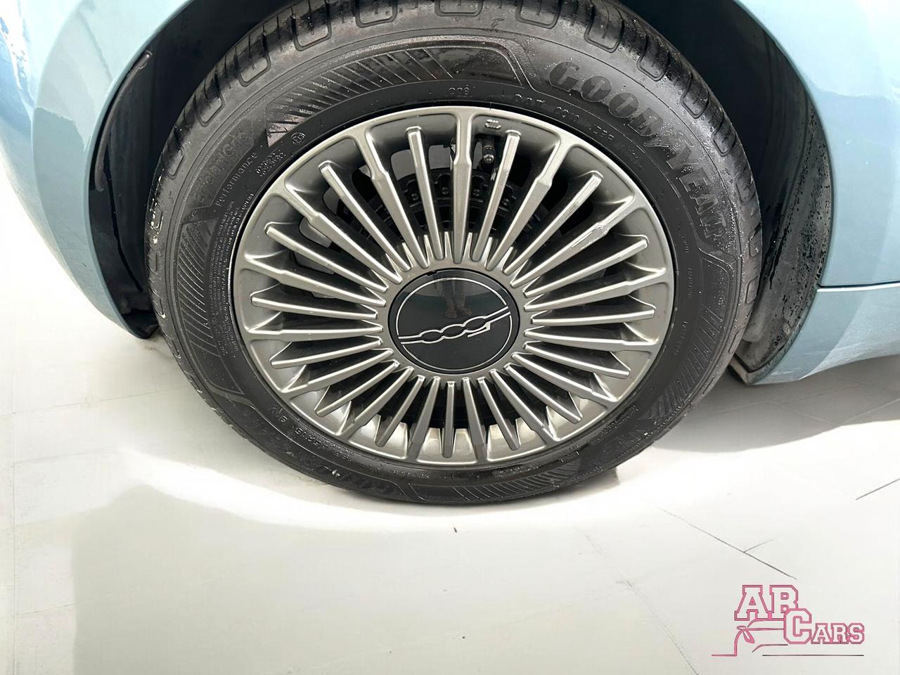 Fiat 500 500e Berlina 42 kWh Icon