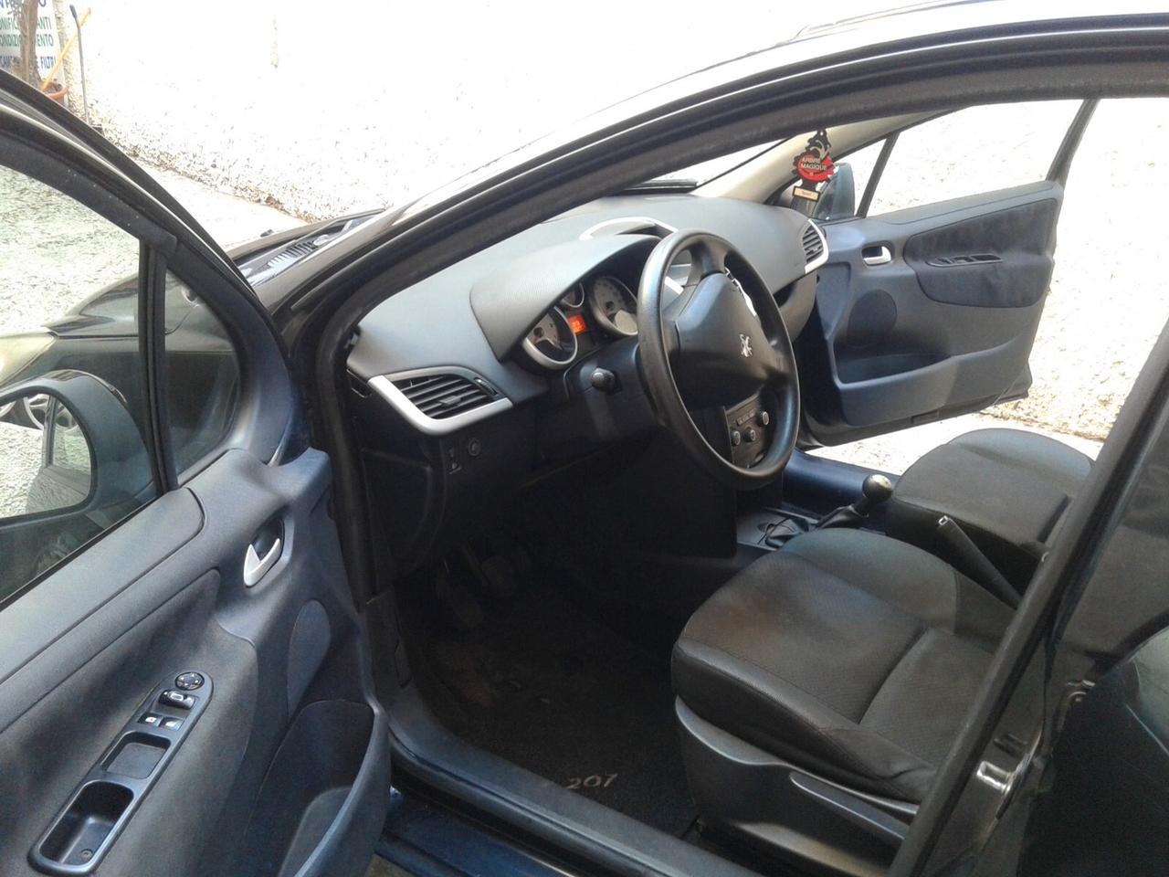 Peugeot 207 1.4 8V 75CV 5p. Energie Sport ECO GPL