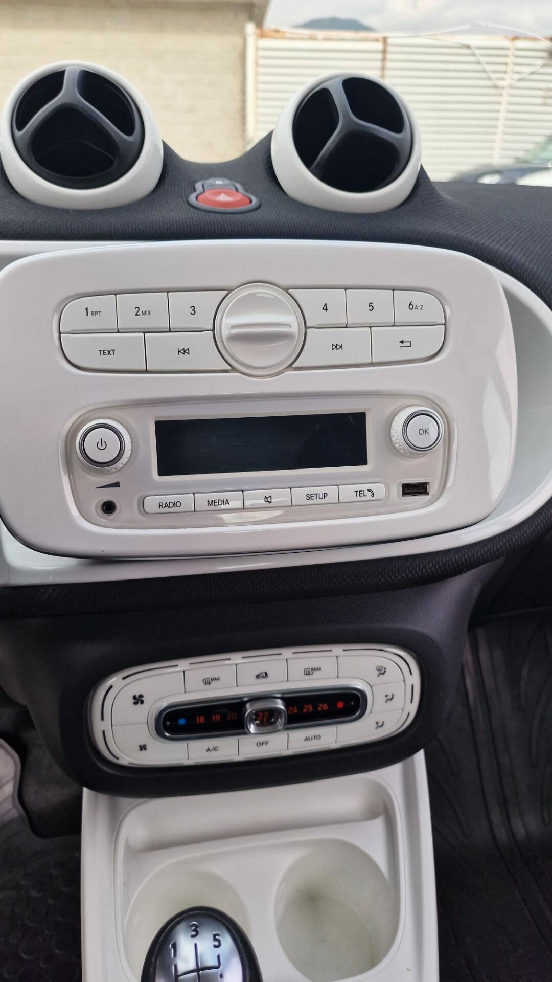 Smart ForTwo 70 1.0 Youngster MANUALE