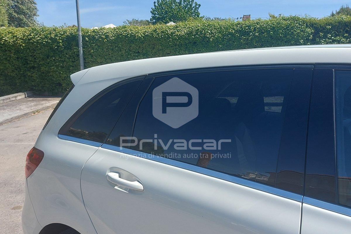 MERCEDES B 180 d Sport