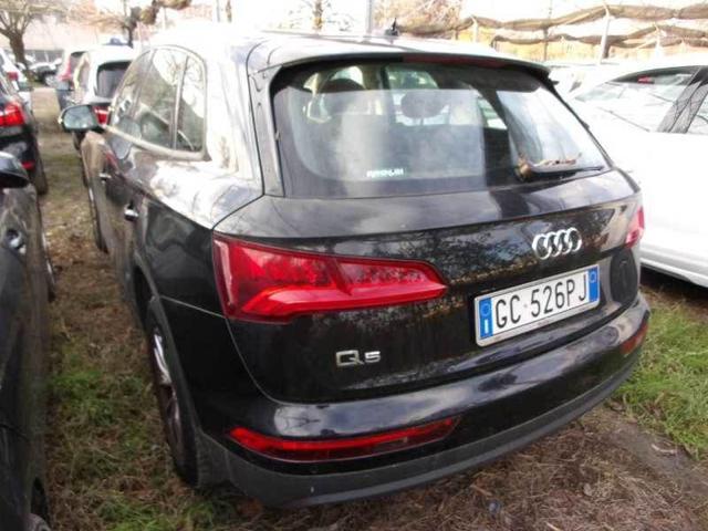 AUDI Q5 30 TDI S tronic Business