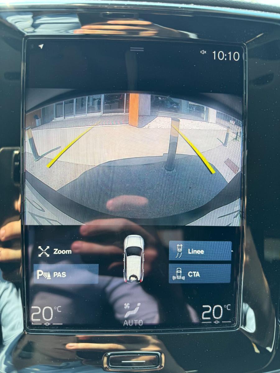 VOLVO - XC40 - T3 Geartronic Momentum Pro