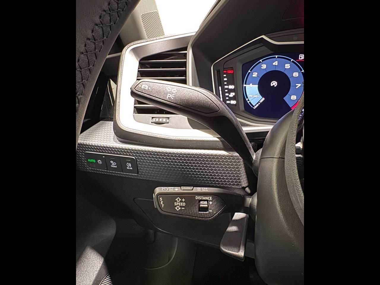 AUDI A1 SPORTBACK 30 TFSI S-TRONIC S-LINE EDITION