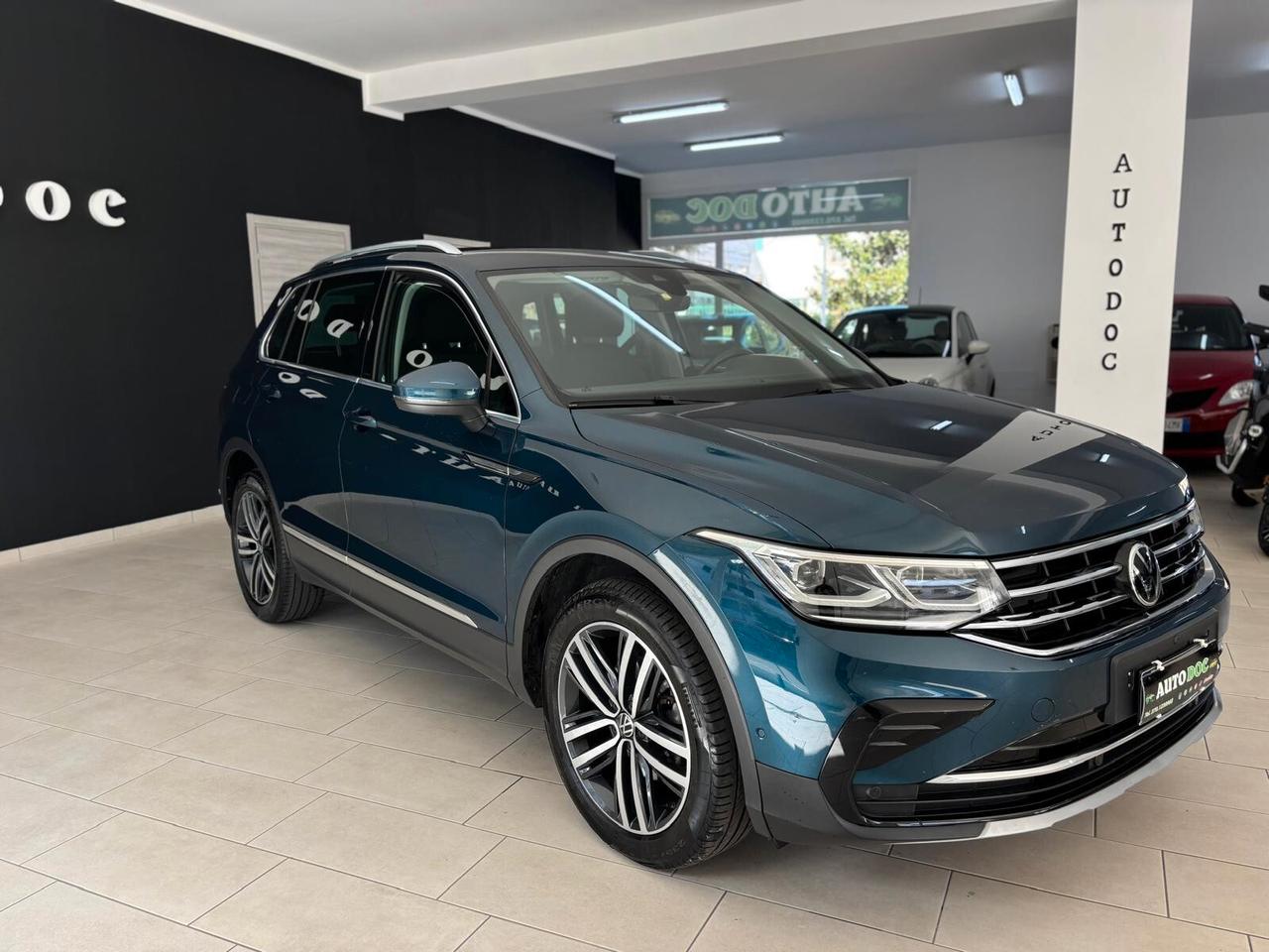 Volkswagen Tiguan 2.0 TDI 150 CV SCR DSG R-Line
