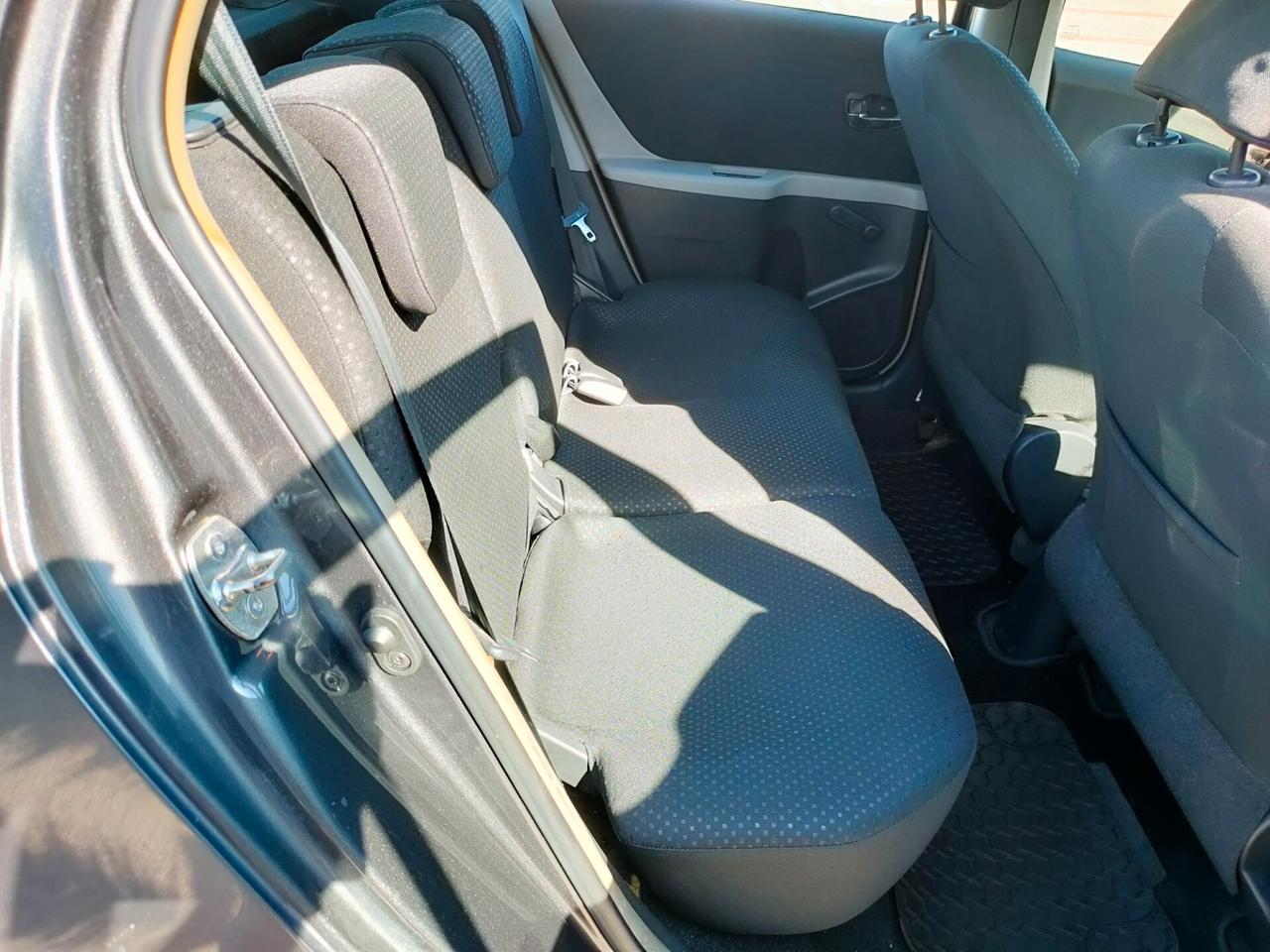 Toyota Yaris 1.4 D-4D DPF 5 porte Sol