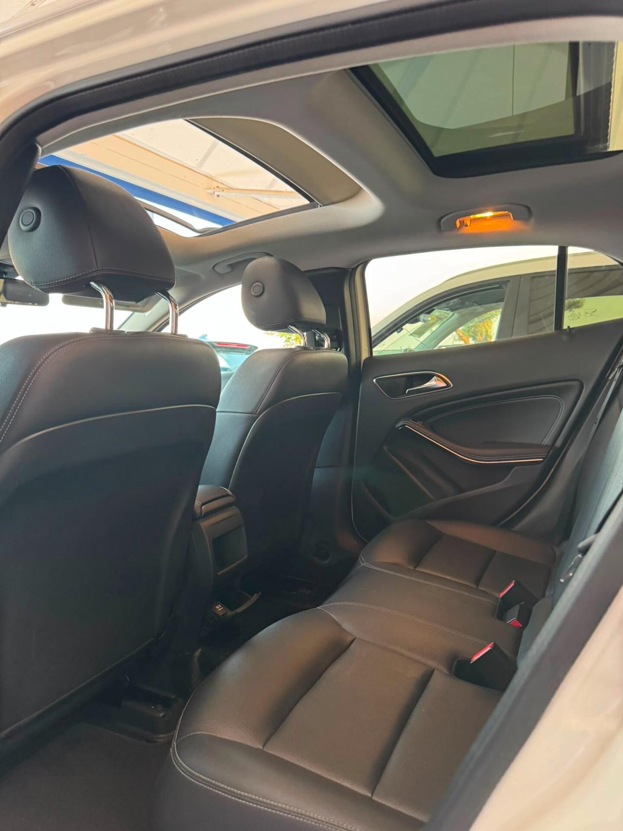 Mercedes-benz GLA 200 d Sport