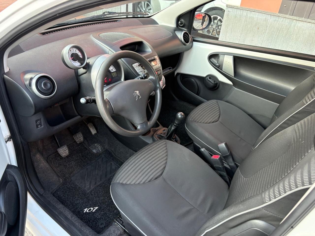 Peugeot 107 1.0 68CV 3p. 2012