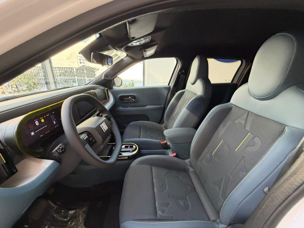 Fiat Grande Panda 1.2 Hybrid 110 CV S&S Icon tua da €249,00 mensili