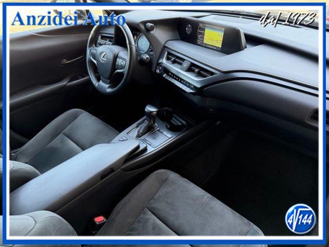 LEXUS UX 250h Hybrid Business