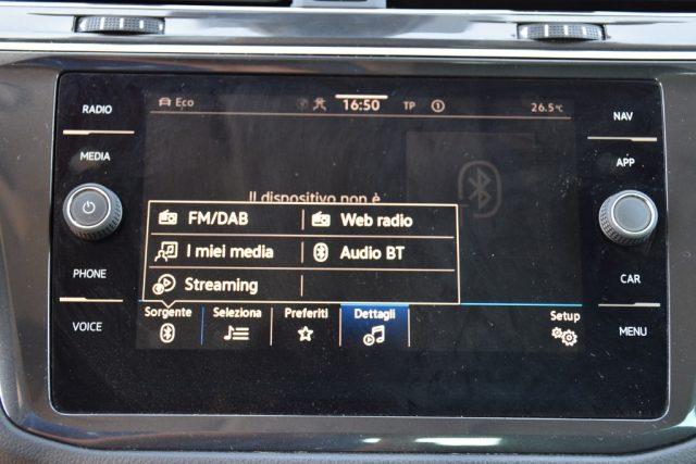 VOLKSWAGEN Tiguan 2.0 TDI SCR Life *Telecamere 360, Sedili risc.*