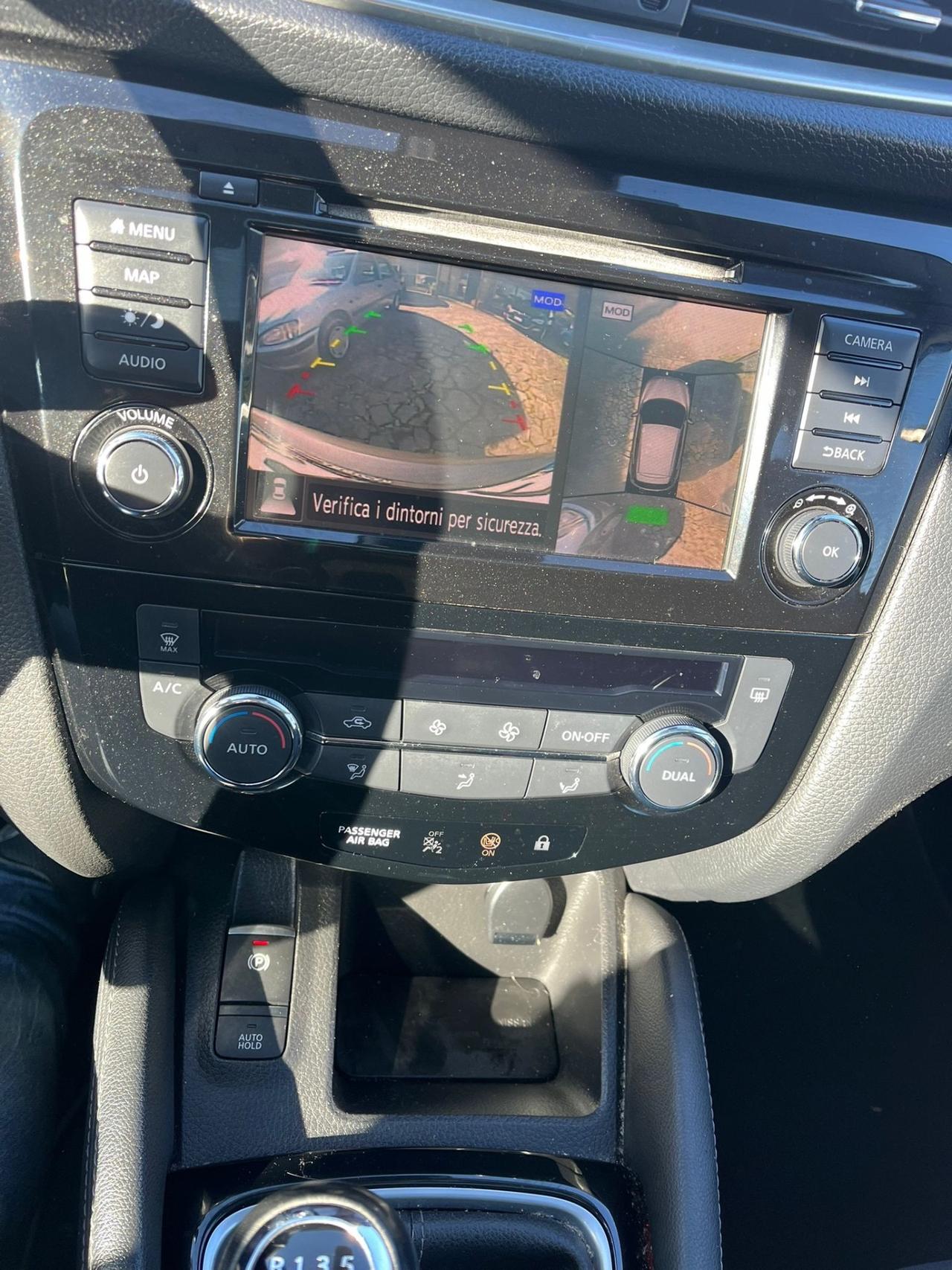 Nissan Qashqai 1.3 DIG-T 140 CV Tekna+