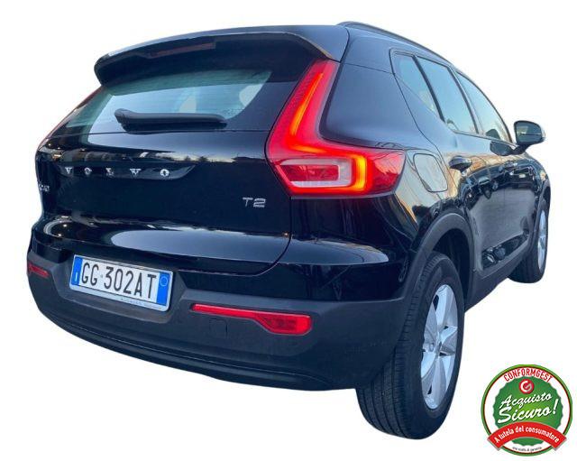 VOLVO XC40 T2 Geartronic Momentum Pro Automatico