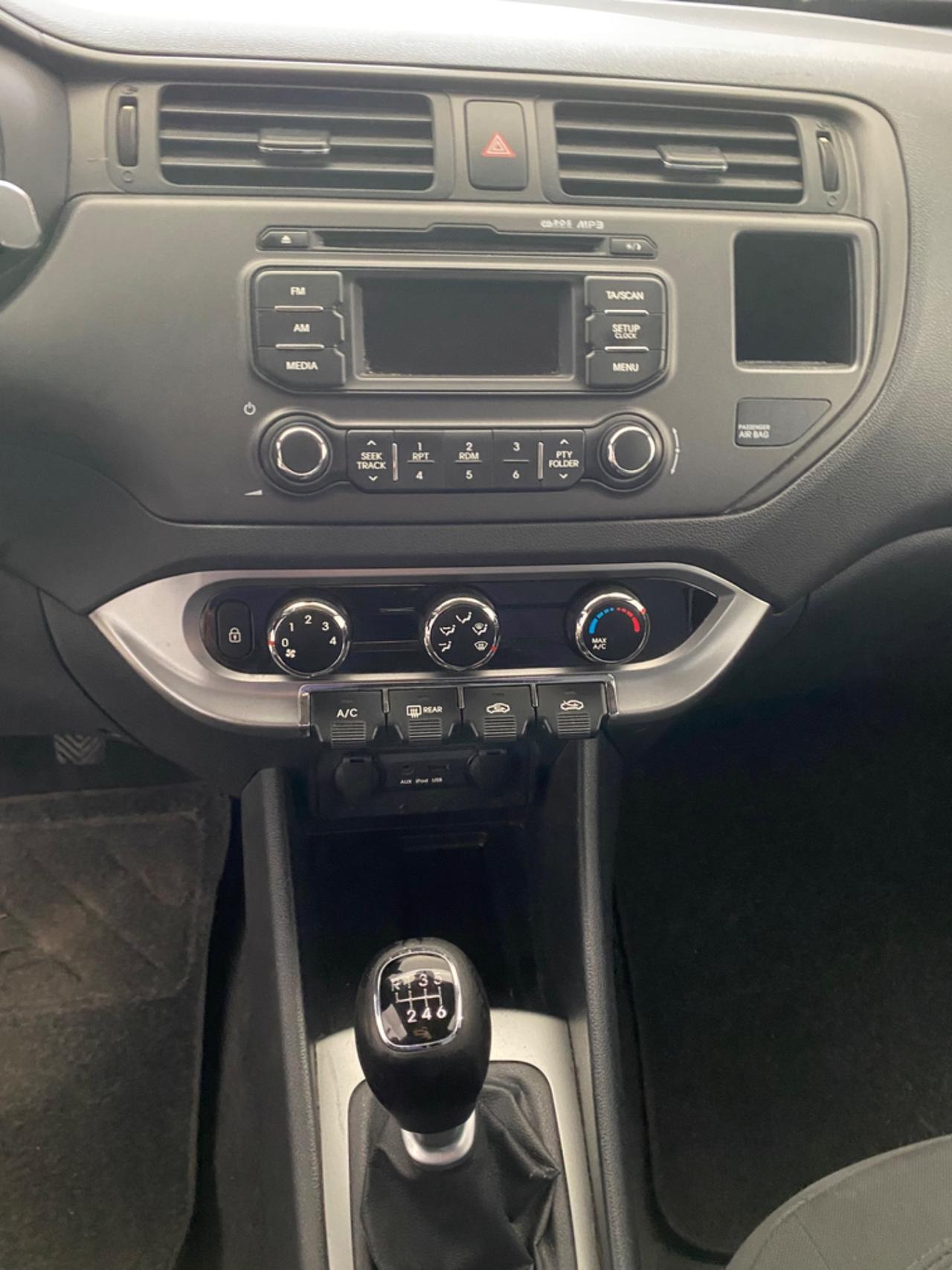 Kia Rio 1.1 CRDi WGT 3p. EX