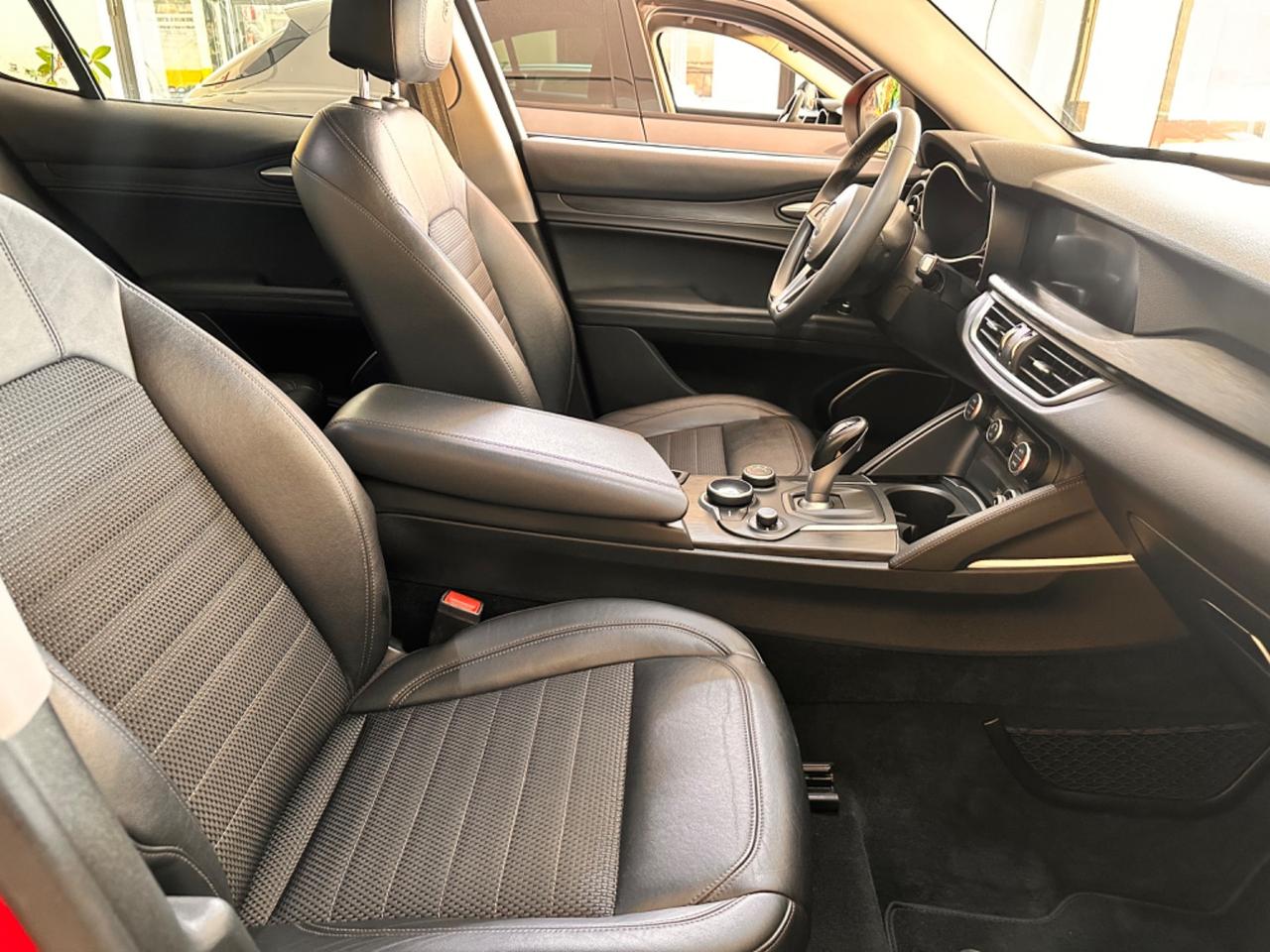 Alfa Romeo Stelvio 2.2 Turbodiesel 210 CV AT8 Q4 Super