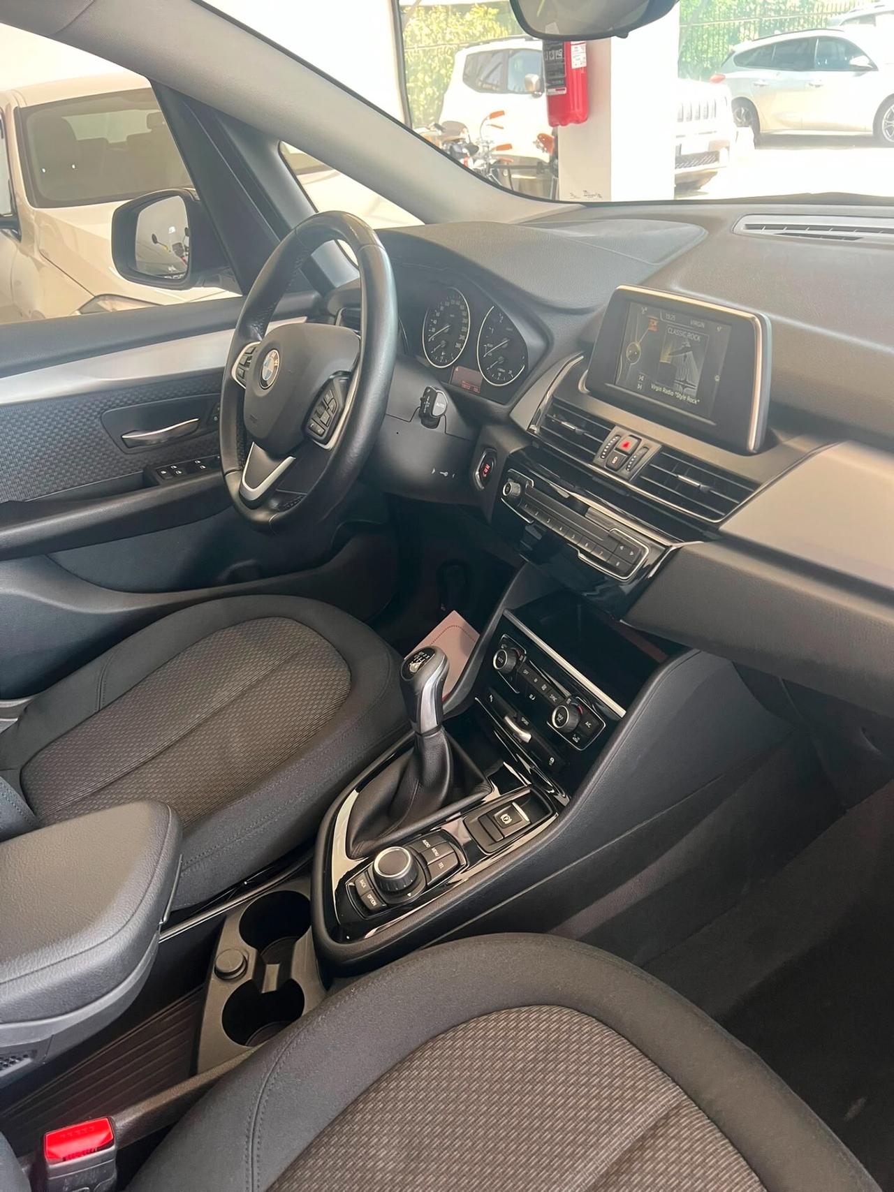 Bmw 216 218i Active Tourer Advantage