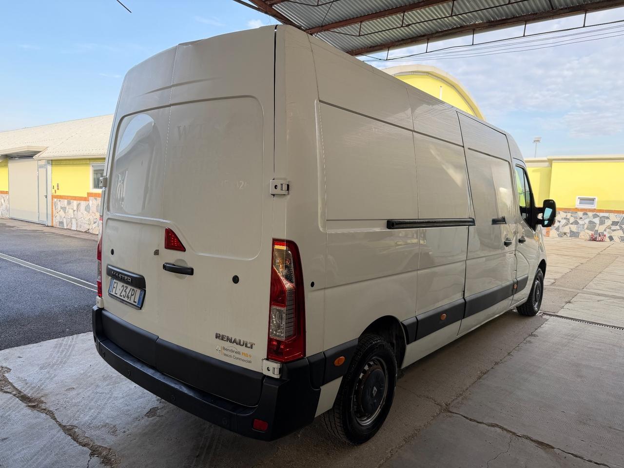 Renault Master 2.3 d Maxi Lungo con clima