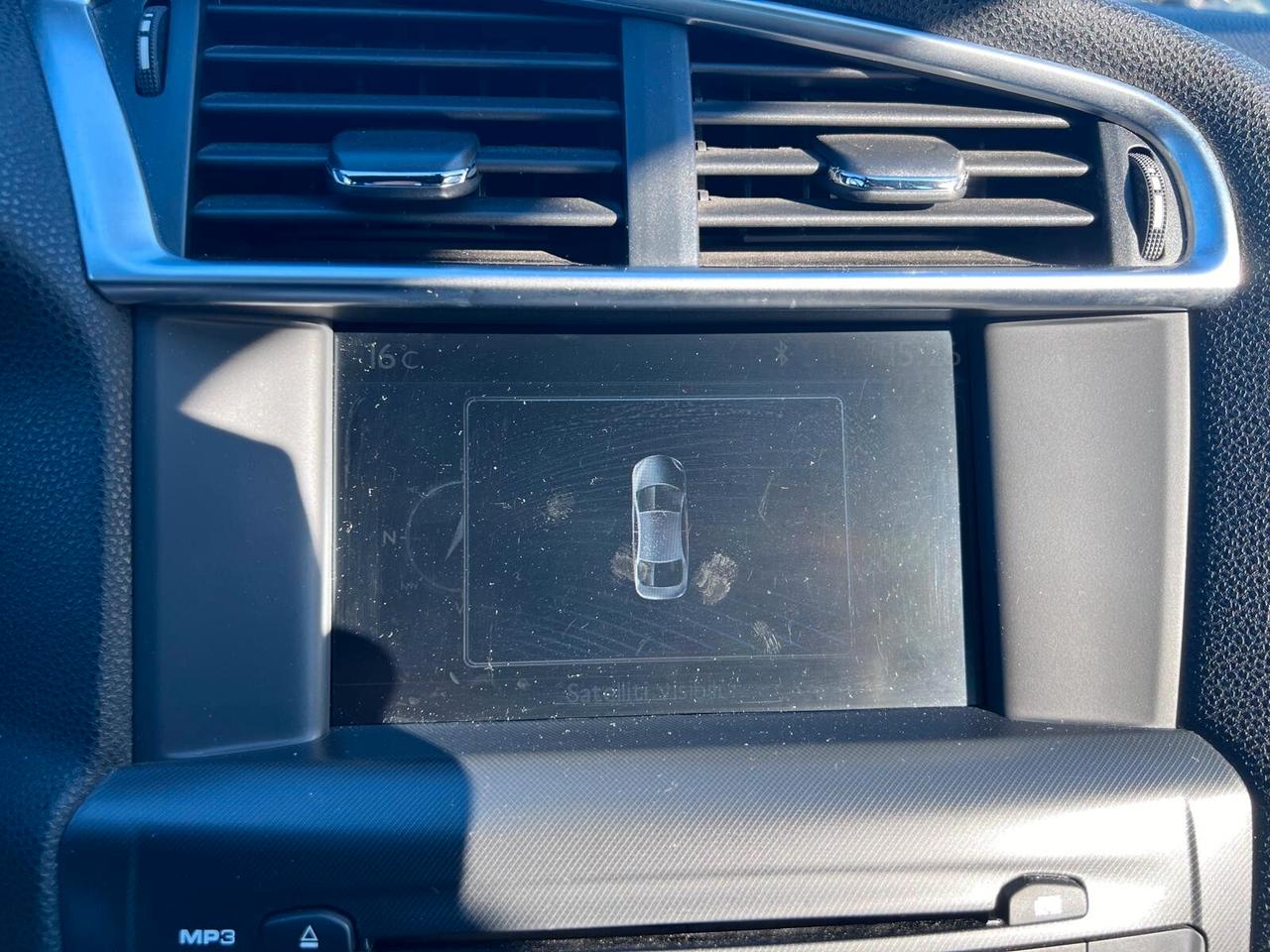 Ds DS4 4 BlueHDi 120 S&S Business