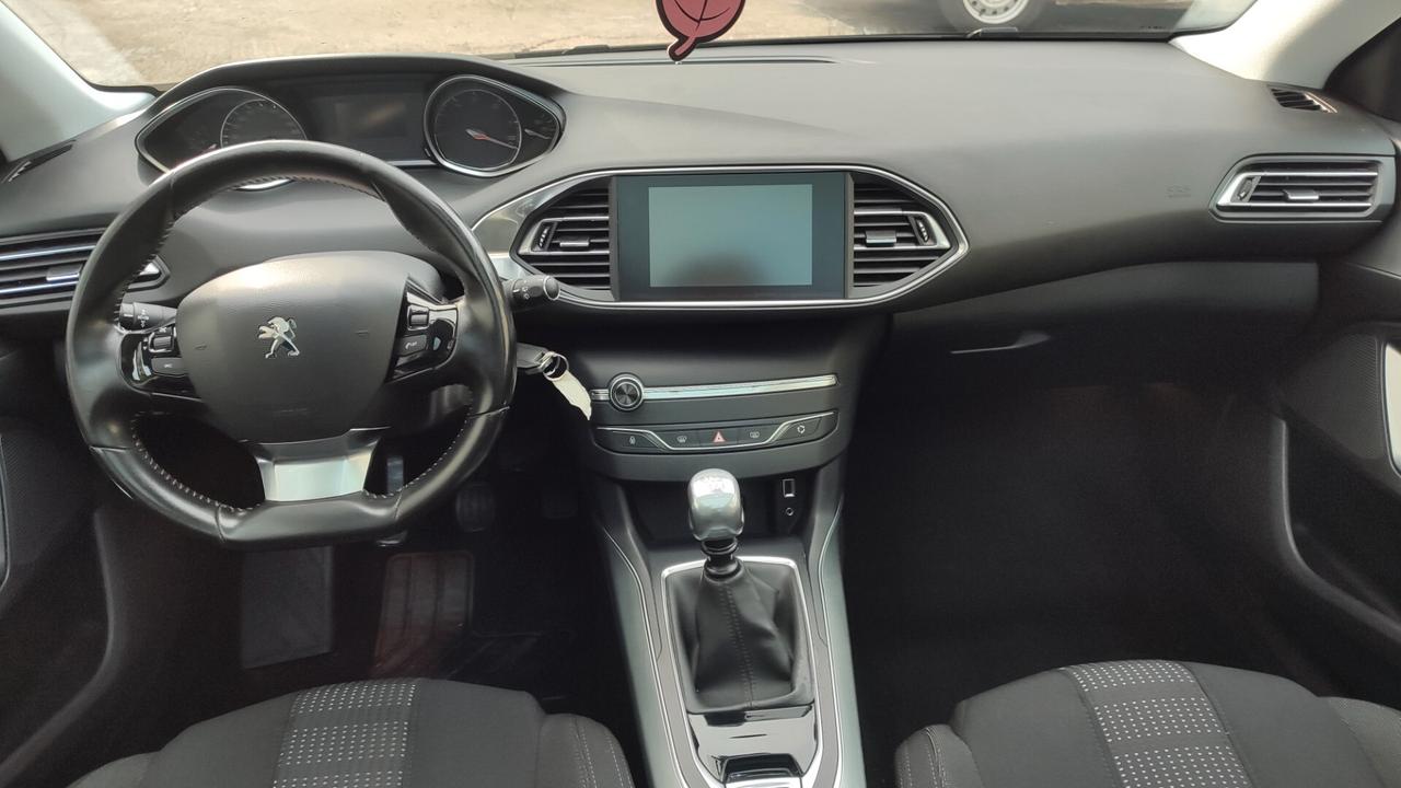 Peugeot 308 BERLINA TETTO PANORAMICO 1.6 HDI