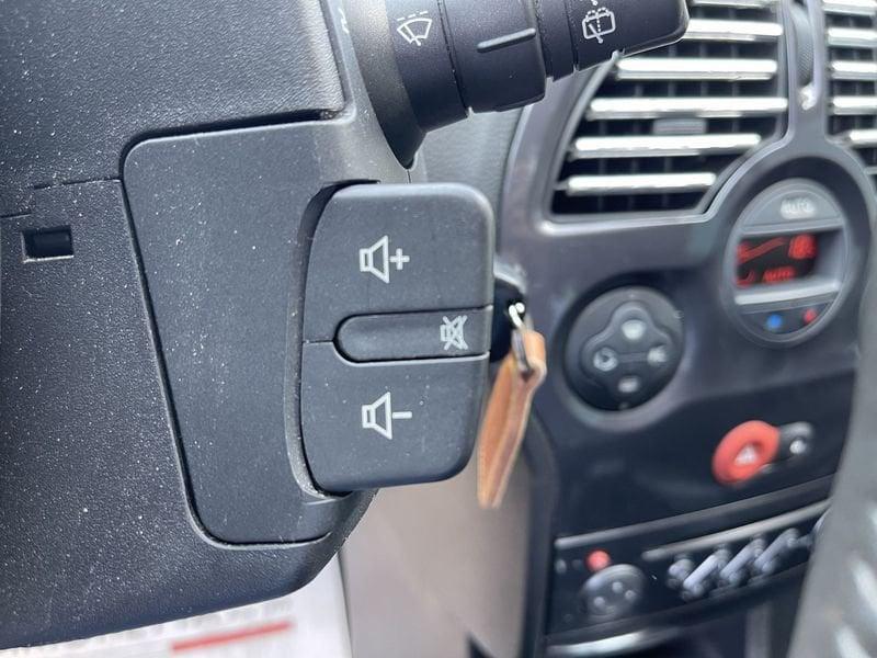 Renault Grand Modus 1.2 tce Live s/cr.contr.,esp 105cv