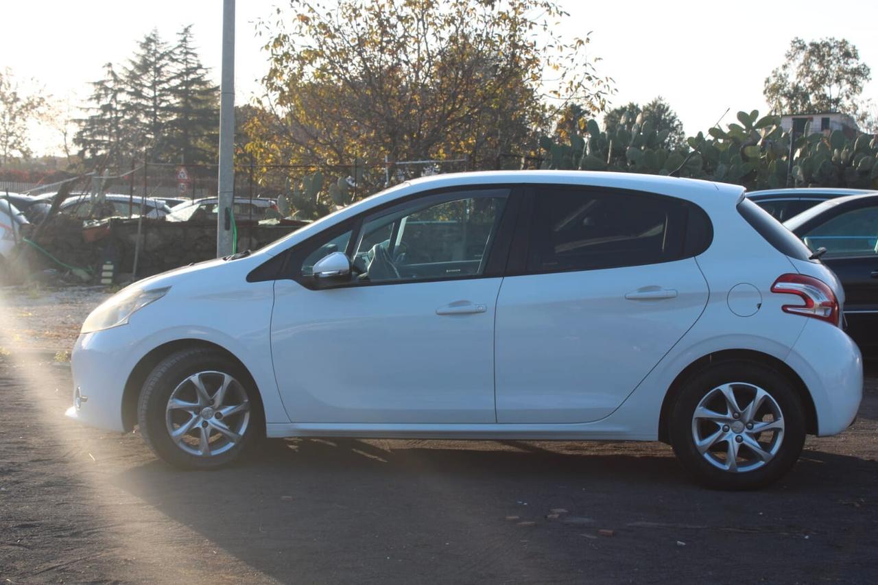 Peugeot 208 1.2 VTi 82 CV 3 porte Allure