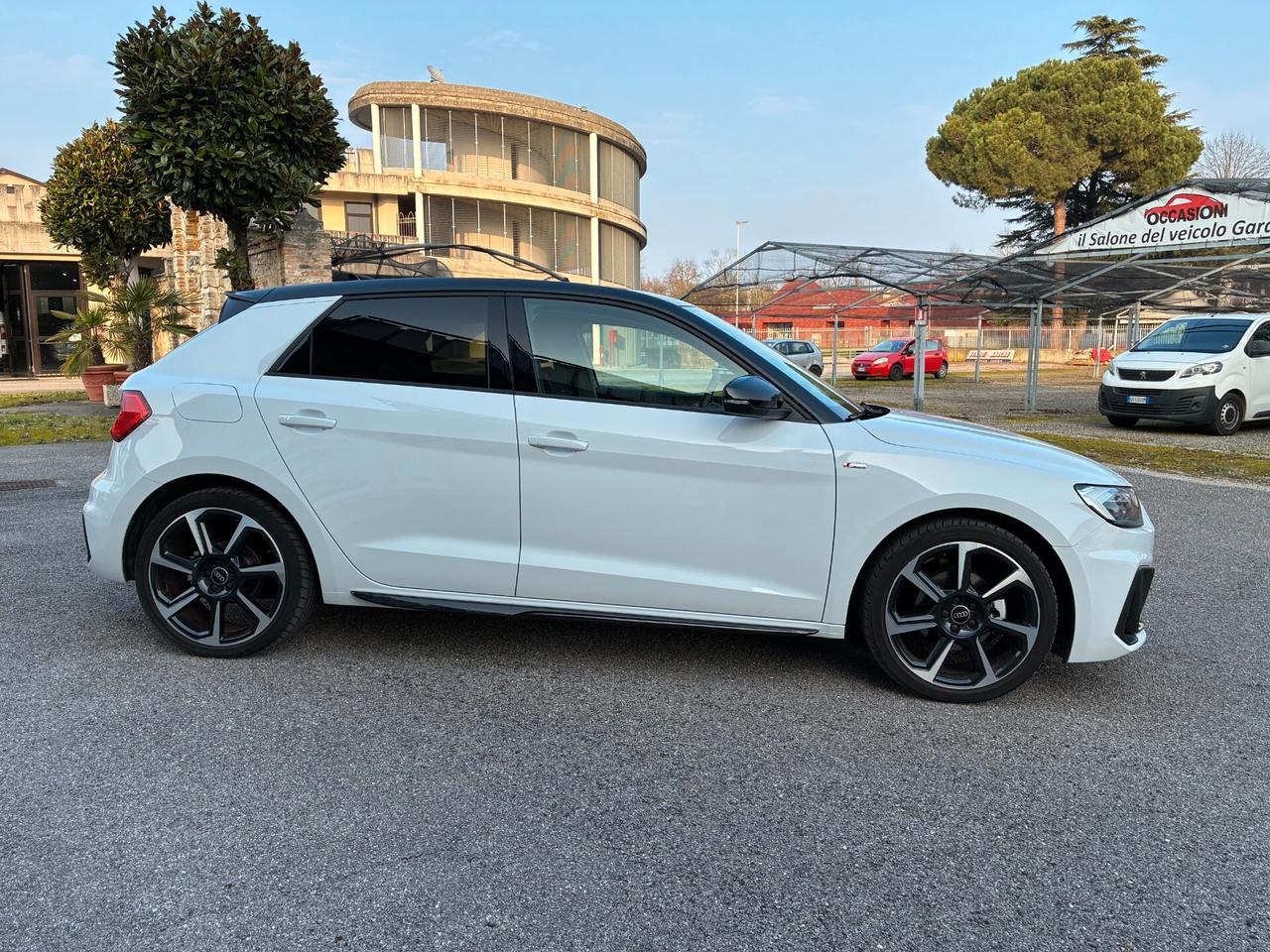 Audi A1 SPB 30 TFSI S tronic Identity Black