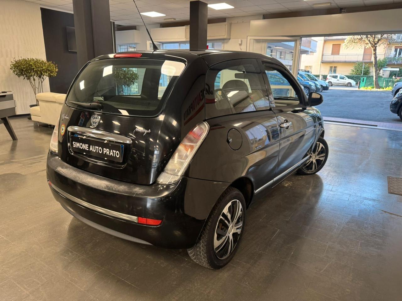 Lancia Ypsilon 1.3 MJT 75 CV Elle