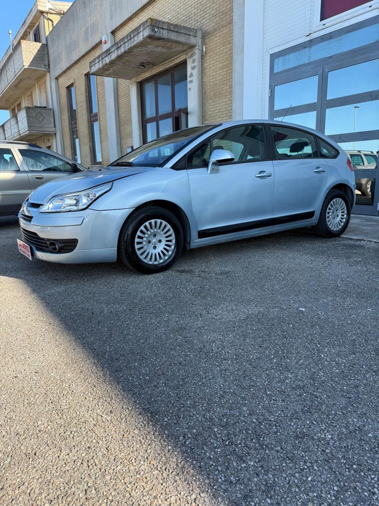 Citroen C4 1.6 - GPL - NEOPATENTATI- UNICO PROPRIETARIO