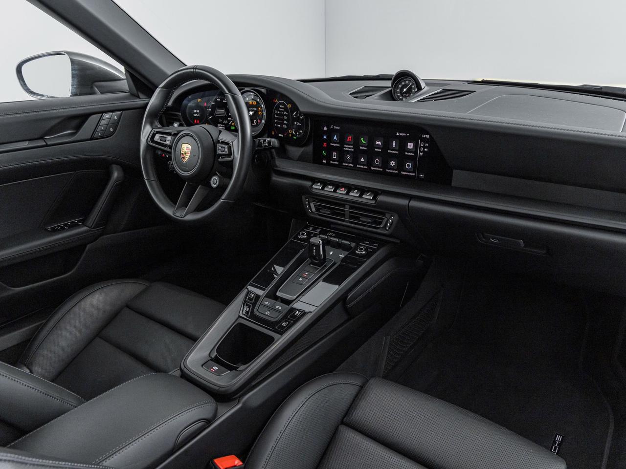 Porsche 911 cabrio 3.0 carrera gts auto