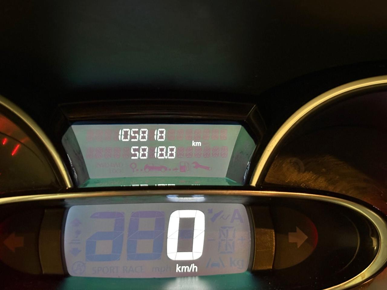 Renault Clio dCi 8V 90 CV EDC 5 porte Duel