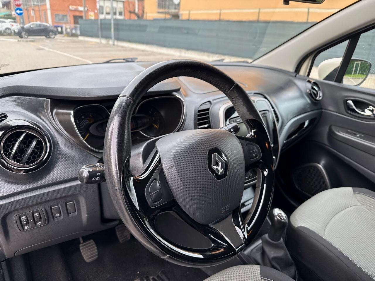 Renault Captur 1.5 dci - NAV. - NEOPATENATI - 12 MESI DI GARANZIA