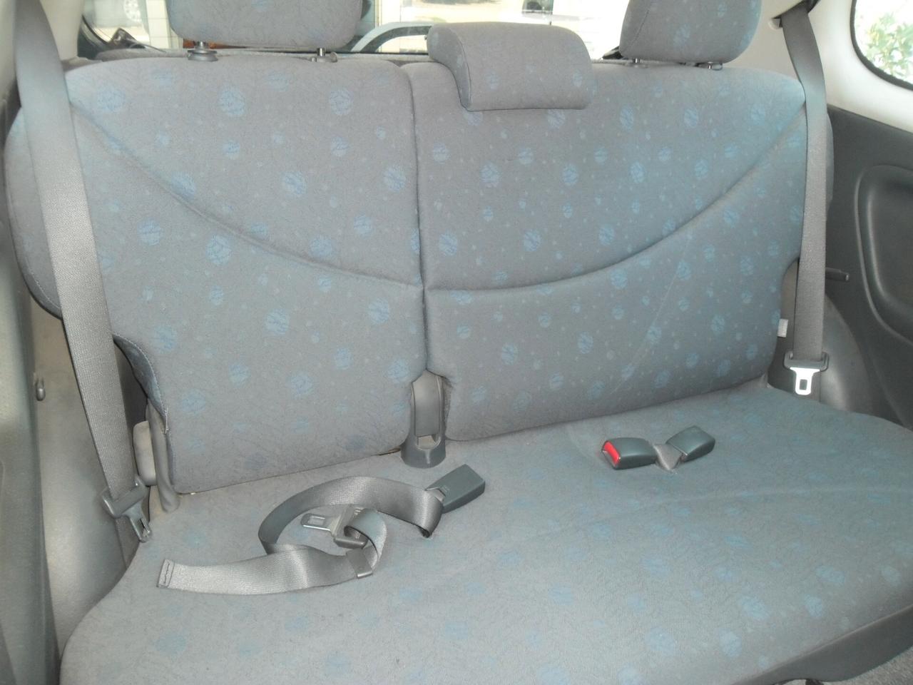 Toyota Yaris 1.0i 16V cat 3 porte