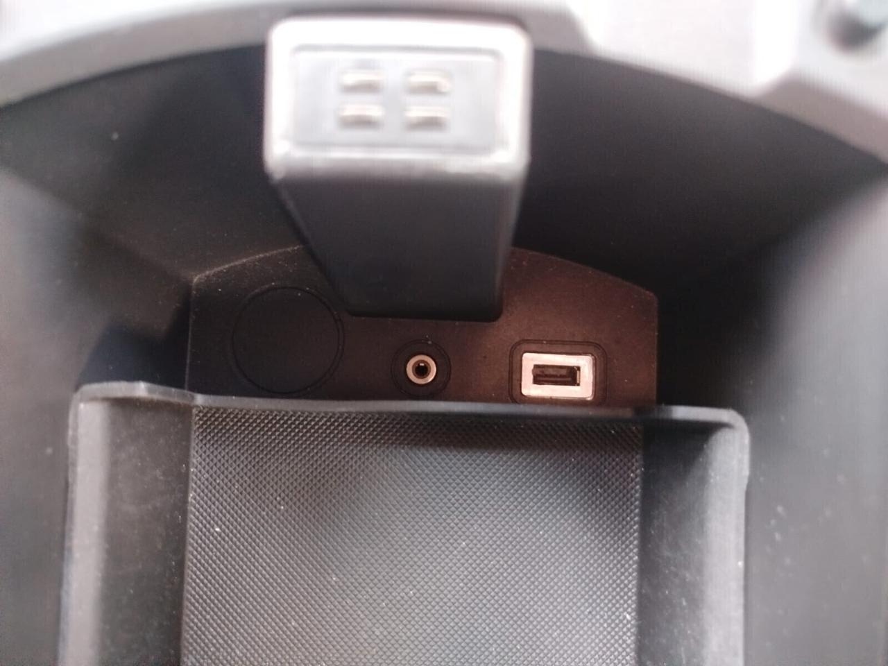 FORD KUGA AUTOMATICA DISTRIBUZIONE E TAGLIANDO CAMBIO AUTOMATICO FATTI