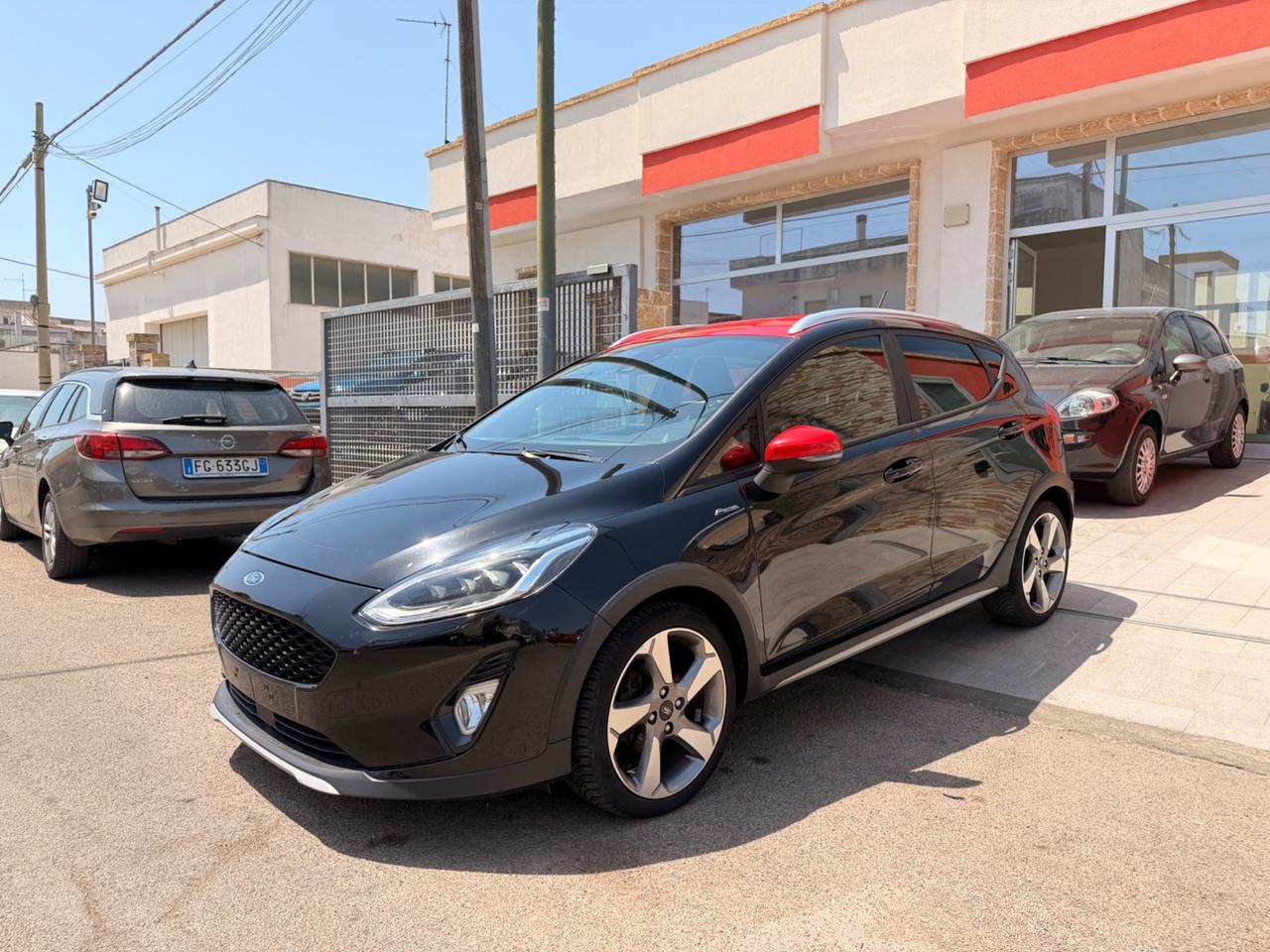 Ford Fiesta Active 1.5 TDCi-2018 LED/NAVI/17"