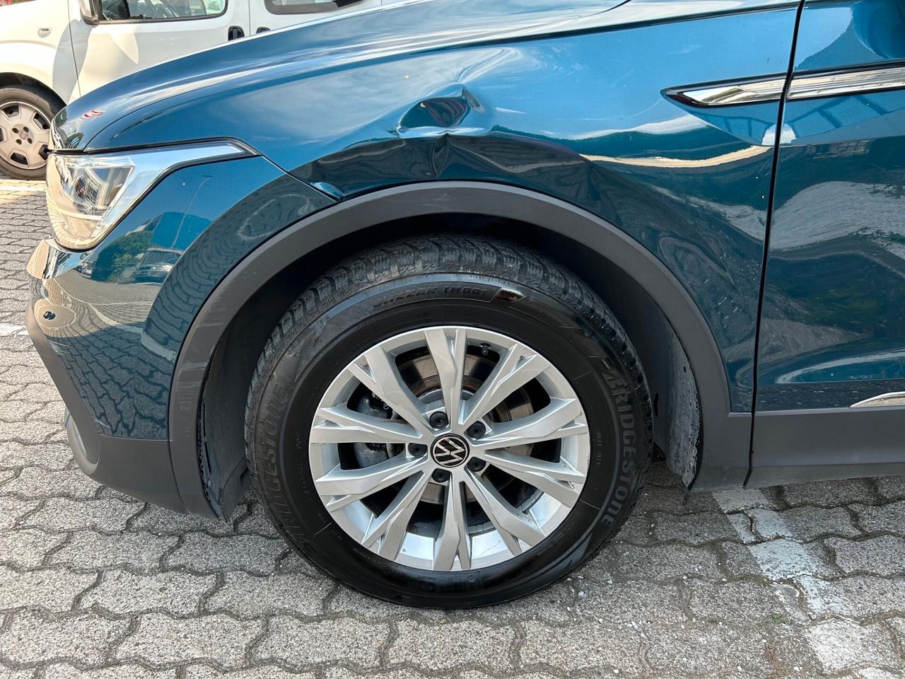 Volkswagen Tiguan 1.5 tsi Life 130cv IVA ESPOSTA