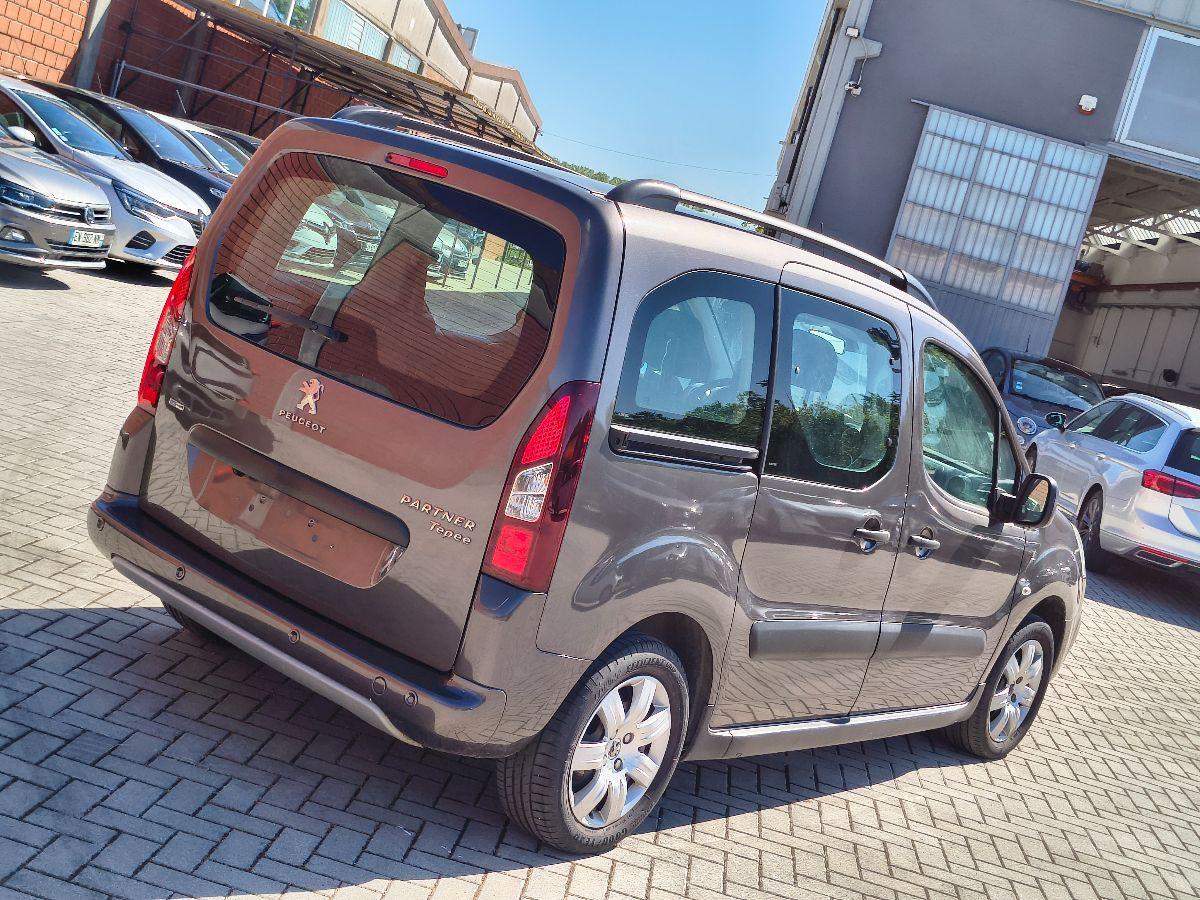 PEUGEOT - Partner - Tepee VTi 120 Outdoor