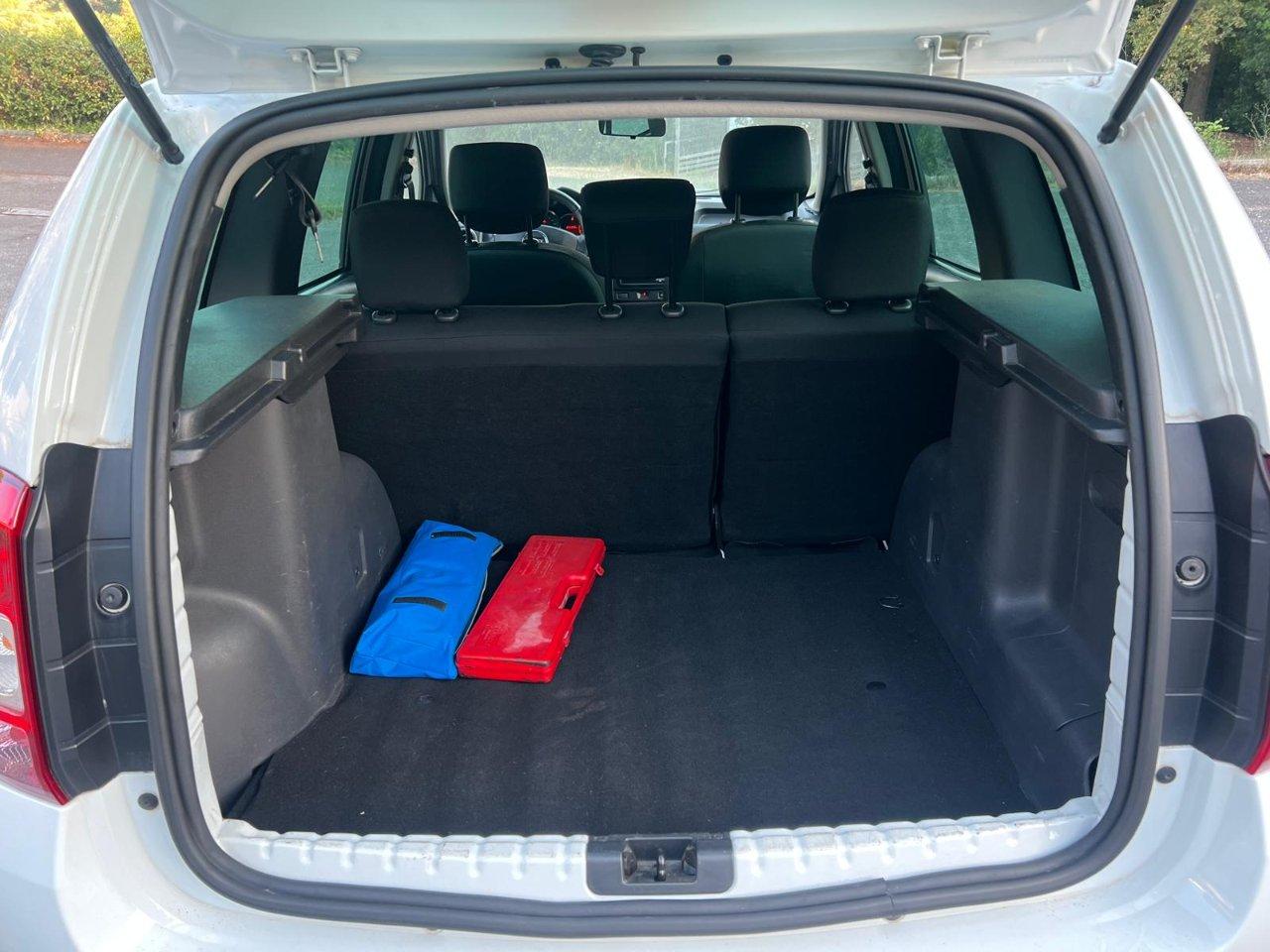 Dacia Duster 1.5 dci Laureate 4x2 110cv Navi Cerchi.