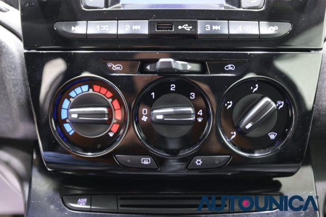 LANCIA Ypsilon 1.2 69 CV 5 PORTE GPL ECOCHIC ELEFANTINO BLU