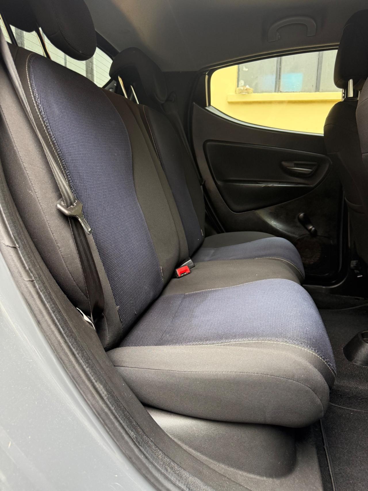 Lancia Ypsilon 5 Porte Ypsilon 1.2 8v GPL S MomoDesign 69cv E6