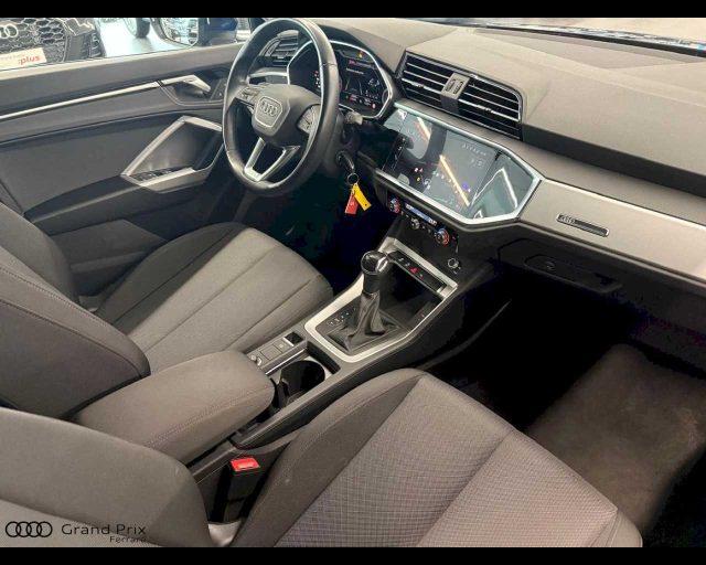 AUDI Q3 35 TDI S tronic Business Advanced