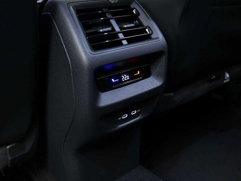 Volkswagen Tiguan TIGUAN 5p 1.5 eTSI 150cv DSG Elegance
